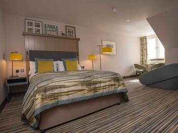 The Waterside Hotel