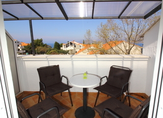 Bacan Serviced Apartments