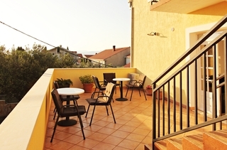 Bacan Serviced Apartments