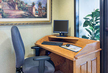 Hotel Quality Inn & Suites