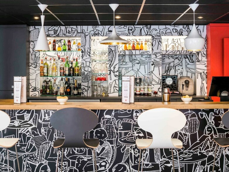 Hotel Ibis Paris Pont De Suresnes