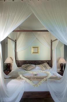 Blue Point Bay Villas And Spa