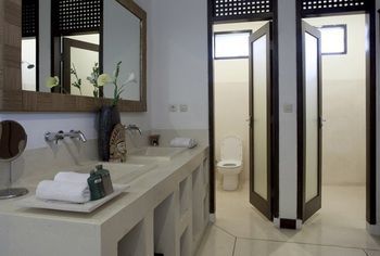 Hotel The Eyes Bali
