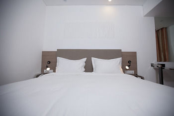 Verse Hotel Cirebon