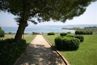 Hotel Villaggio Baia Della Rocchetta