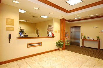 Hotel Candlewood Suites West Springfield