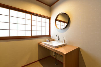 Hinatamikan