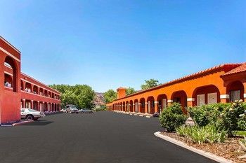 Motel Rodeway Inn