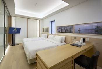 Golden Tulip M Seoul Hotel