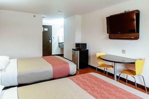 Hotel Motel 6 Lebanon In