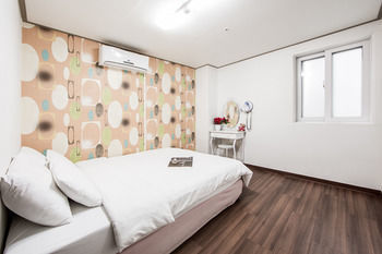 Hostal Banana Backpackers
