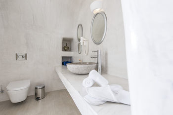 Hotel Ambition Suites
