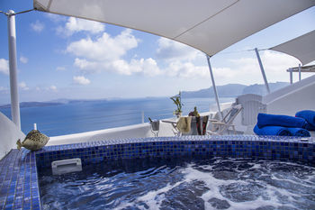 Hotel Ambition Suites