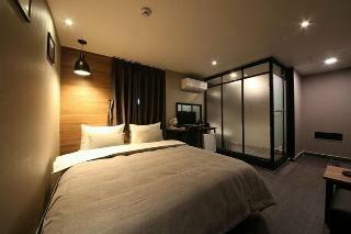 The Last Hotel