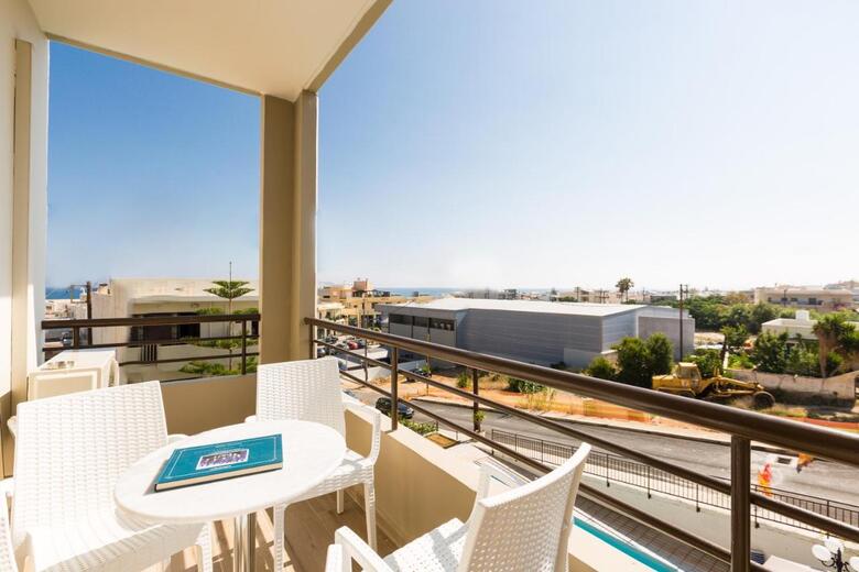 Aparthotel Eltina Hotel