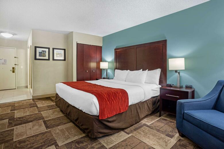 Hotel Comfort Inn And Suites Newark