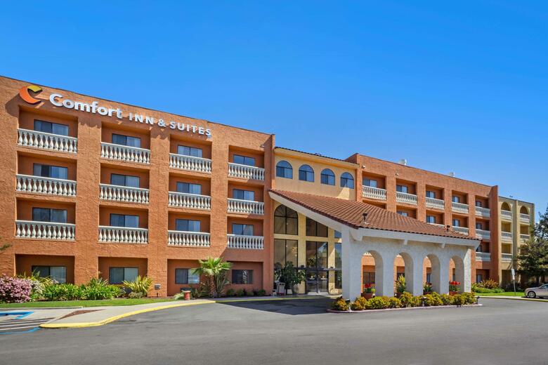 Hotel Comfort Inn And Suites Newark