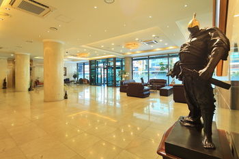 Amber Hotel