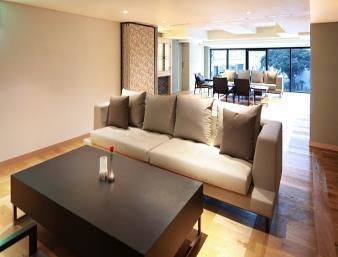 Hotel Ramada Encore Jeju Yeondong