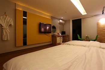 Java Hotel
