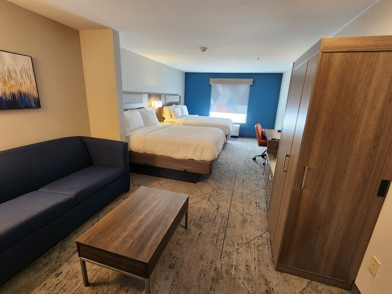 Holiday Inn Express Hotel & Suites Perry