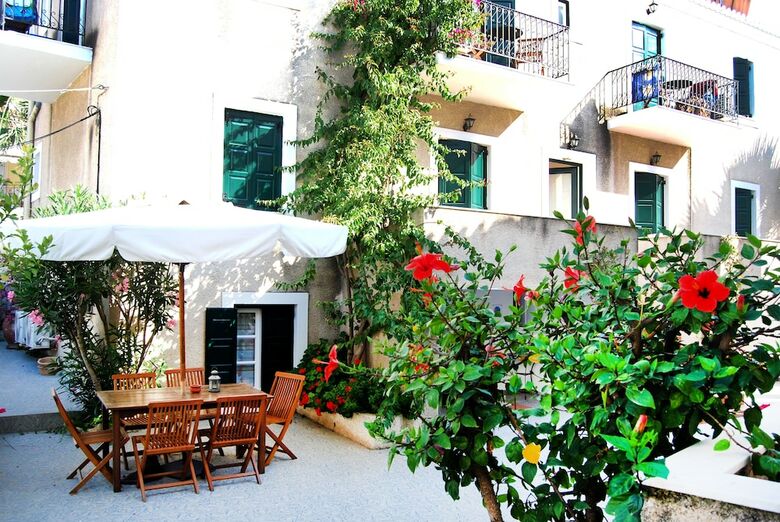 Hotel Twin House