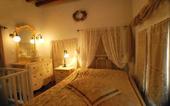 Apartamento Peristeronas House