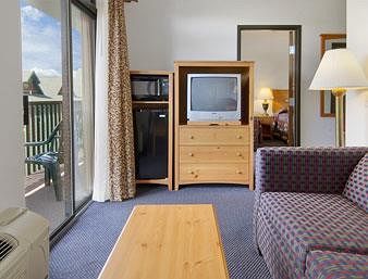 Hotel Days Inn And Suites Bridgeview Lodge
