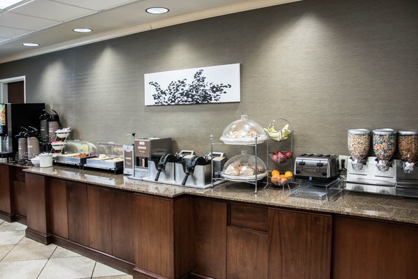 Hostal Sleep Inn & Suites University