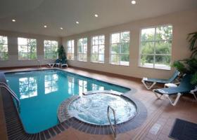 Hostal Sleep Inn & Suites University
