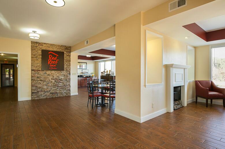 Hotel Red Roof Inn And Suites Scottsboro