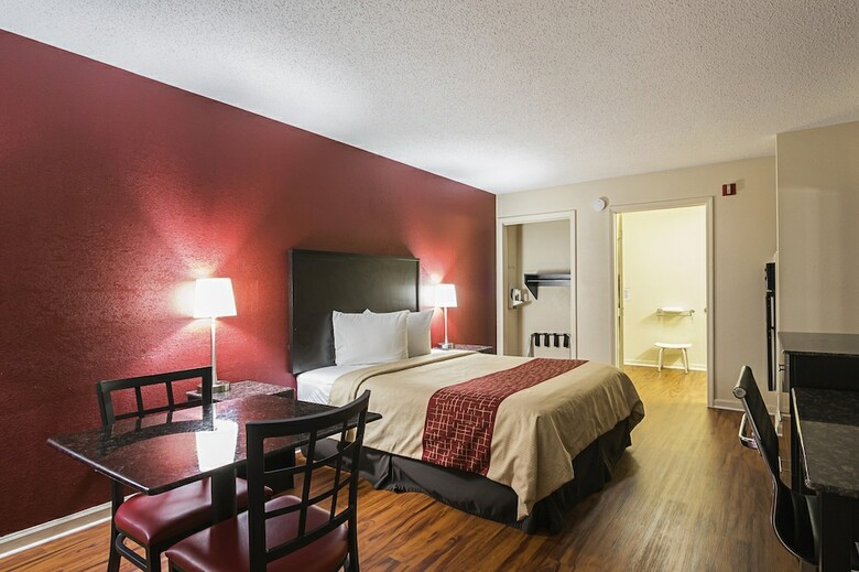 Hotel Red Roof Inn And Suites Scottsboro