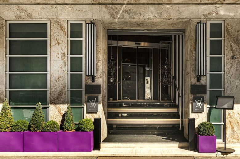 The Tribune Hotel