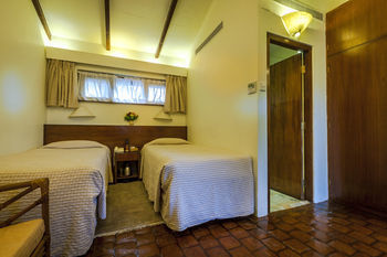Hotel Summit