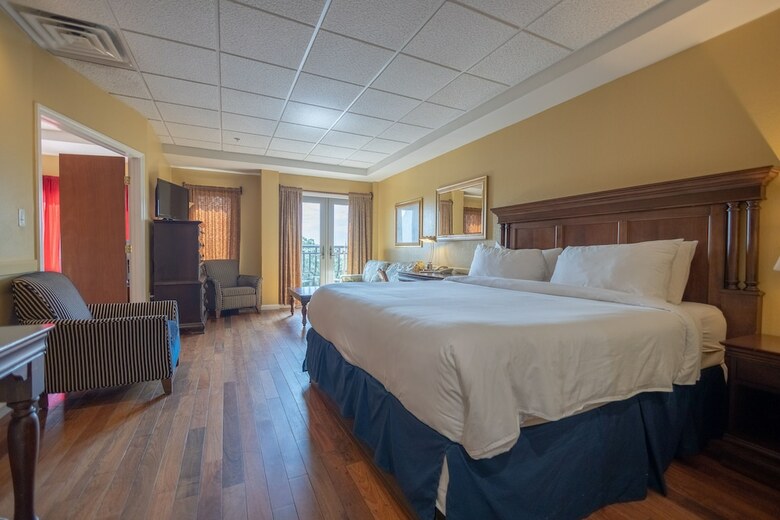 Bed & Breakfast Ocean Inn And Suites