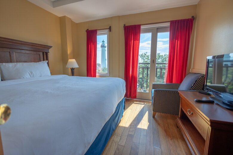 Bed & Breakfast Ocean Inn And Suites