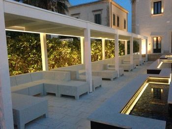 Zafran Boutique Hotel