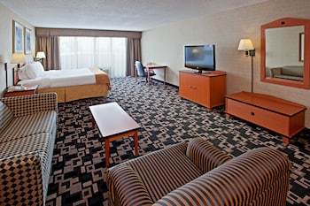 Holiday Inn Express Hotel & Suites Greenwood
