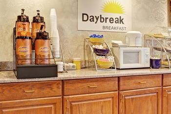 Hotel Days Inn & Suites Monroe