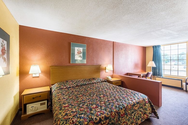 Motel Rodeway Inn And Suites