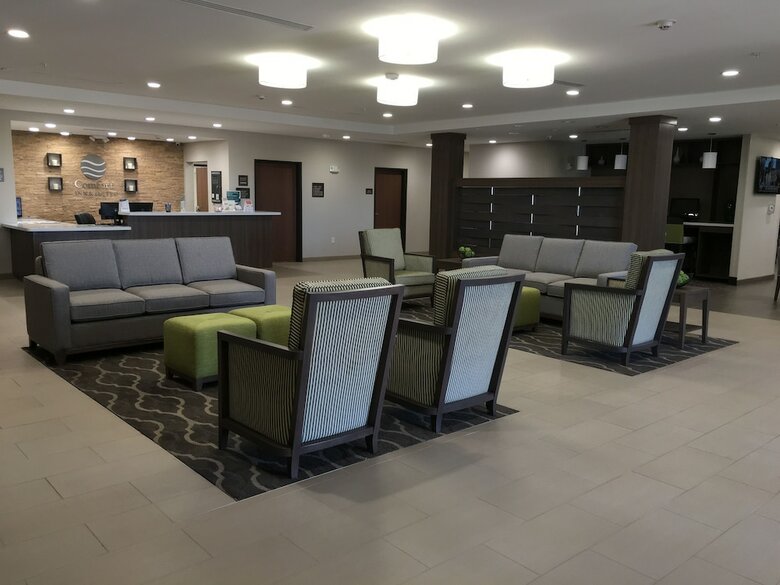 Hotel Comfort Inn & Suites