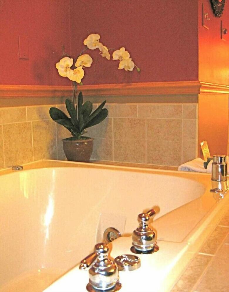 Hostal Settlement Courtyard Inn & Lavender Spa