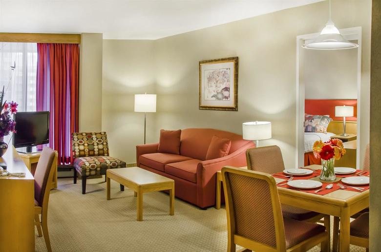 Aparthotel Cartier Place Suite Hotel