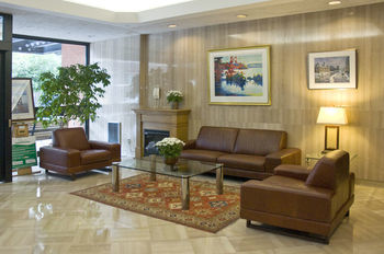 Aparthotel Cartier Place Suite Hotel