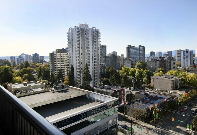 Riviera On Robson Suites Hotel Downtown Vancouver