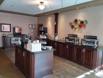 Hotel The Kanata Inns