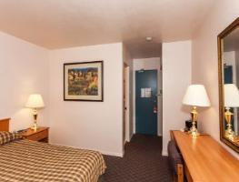 Howard Johnson Hotel - Nanaimo Harbourside
