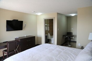 Royal Lodge Motel