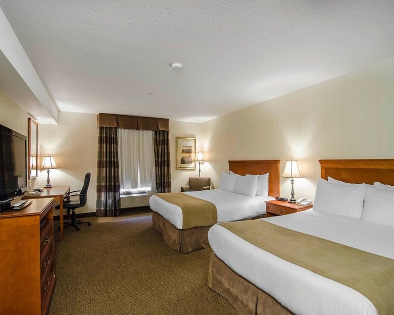 Hotel Quality Inn & Suites