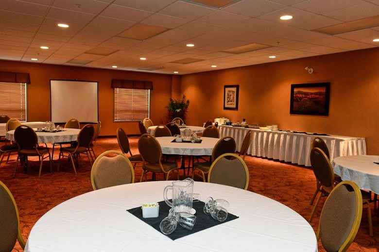 Hotel Quality Inn & Suites